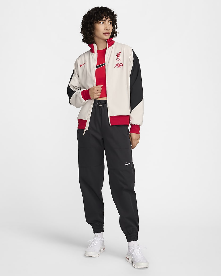 Liverpool F.C. Strike Women s Nike Dri FIT Football Jacket. Nike IL